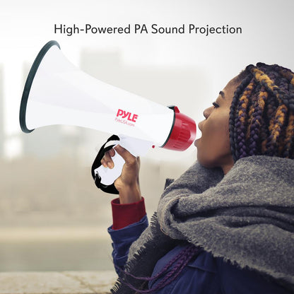 Megaphone with Plug-in Handheld Mic